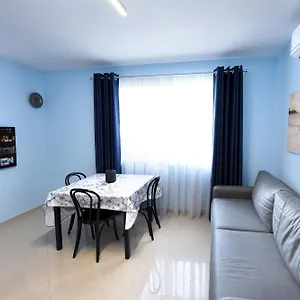  Apartment Alba